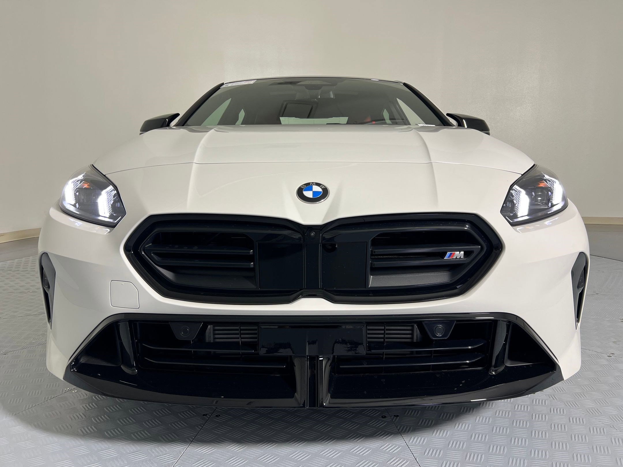 Used 2025 BMW M235i xDrive w/ Premium Package image 6