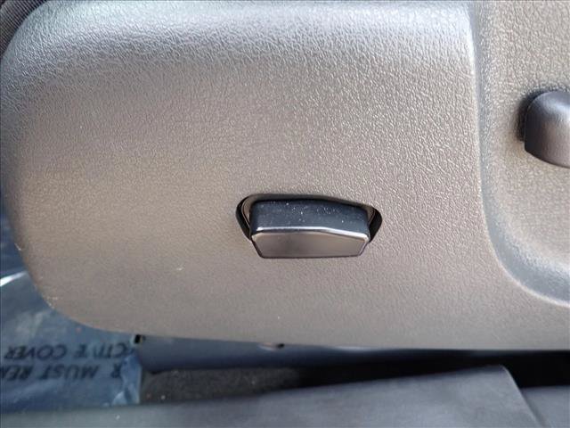 Used 2012 Jeep Liberty Limited AWD/4WD image 12