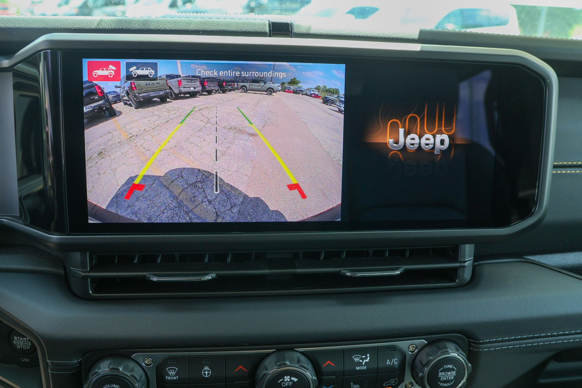 New 2026 Jeep Wrangler Unlimited Sahara AWD/4WD image 20