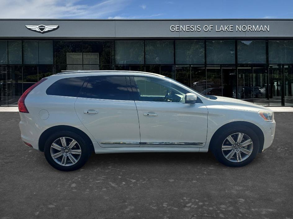 Used 2017 Volvo XC60 T5 Inscription w/ Advanced Package image 4