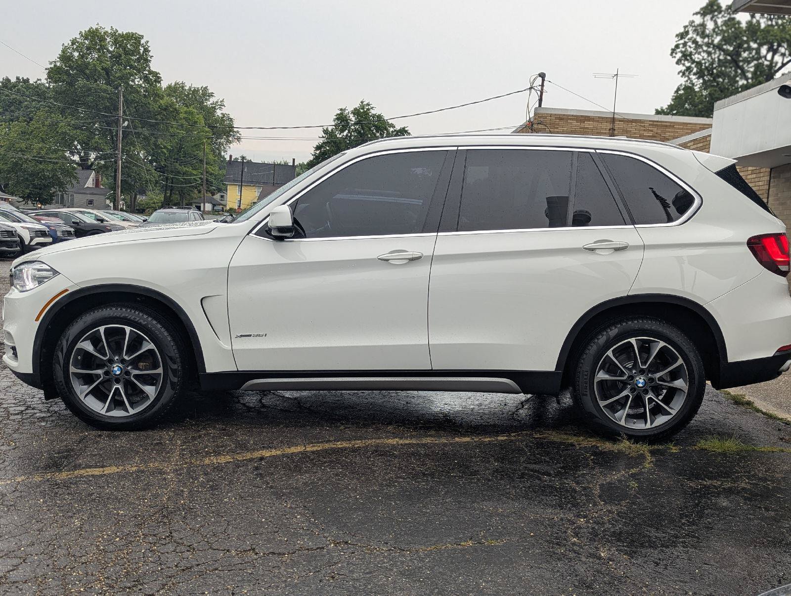 Used 2018 BMW X5 xDrive35i w/ Premium Package AWD/4WD image 6
