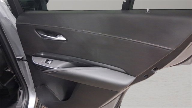 Used 2025 Cadillac XT4 Premium Luxury image 17