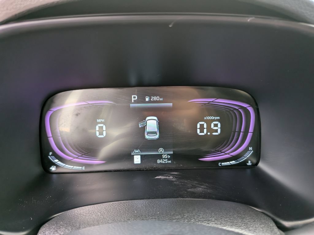 Certified 2025 Kia Soul LX w/ LX Technology Package FWD image 33
