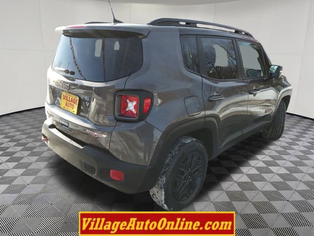 Used 2018 Jeep Renegade Trailhawk w/ Cold Weather Group II image 4