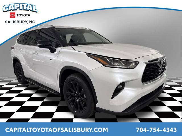 New 2026 Toyota Highlander Limited AWD/4WD image 1