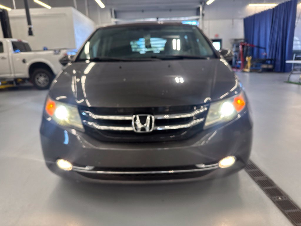 Used 2016 Honda Odyssey Touring Elite image 10