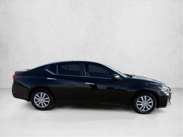 Used 2024 Nissan Altima 2.5 S FWD image 4