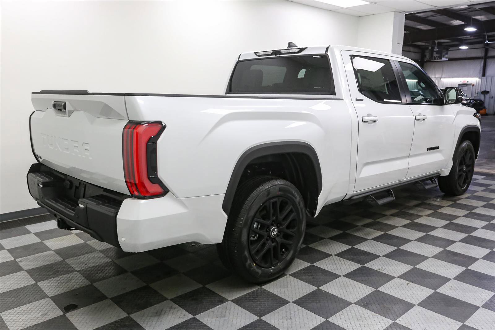 New 2026 Toyota Tundra Limited image 9