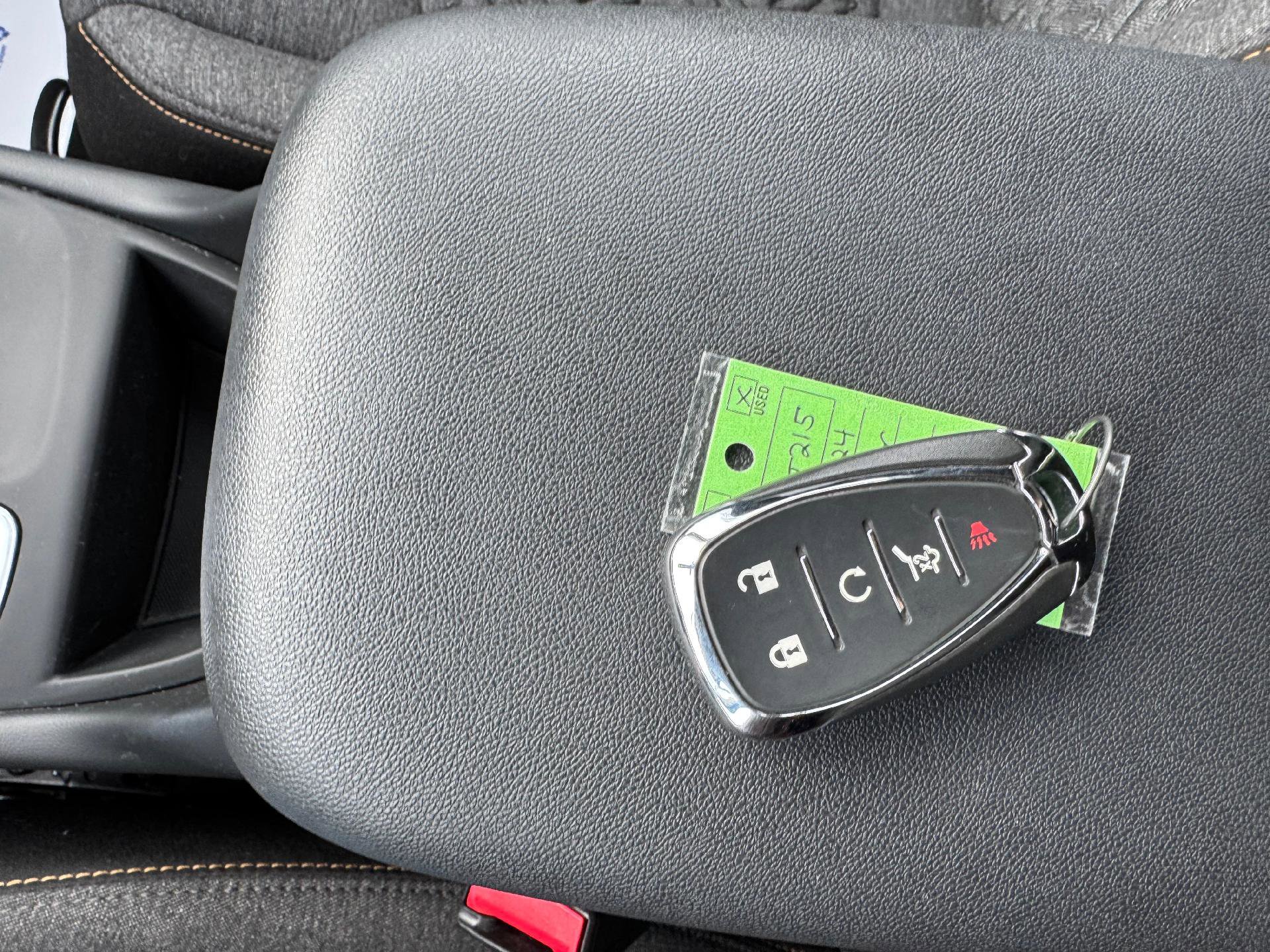 Used 2024 Chevrolet Equinox LT image 35