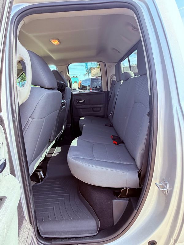 Used 2014 RAM 1500 Classic SLT RWD image 20