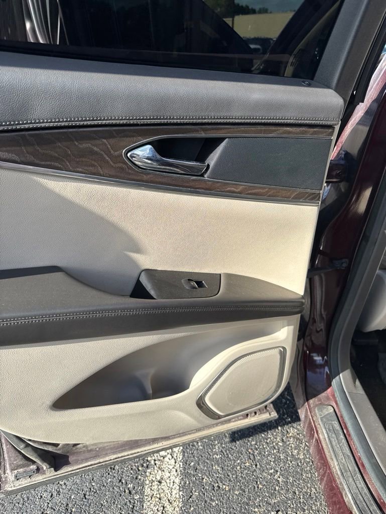 Used 2017 Lincoln MKX Select w/ Select Plus Package FWD image 14