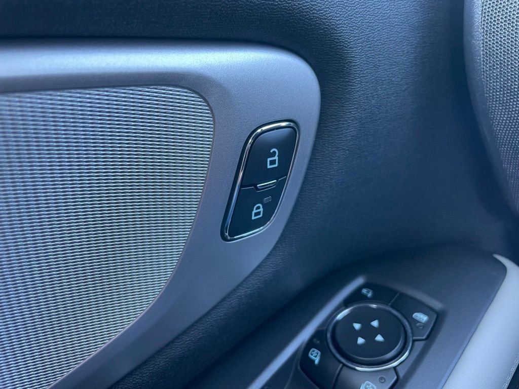 New 2026 Ford Expedition Active image 33