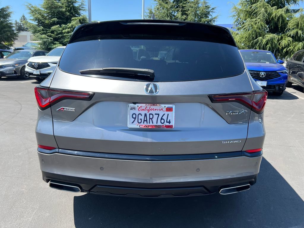 Used 2023 Acura MDX A-Spec image 9