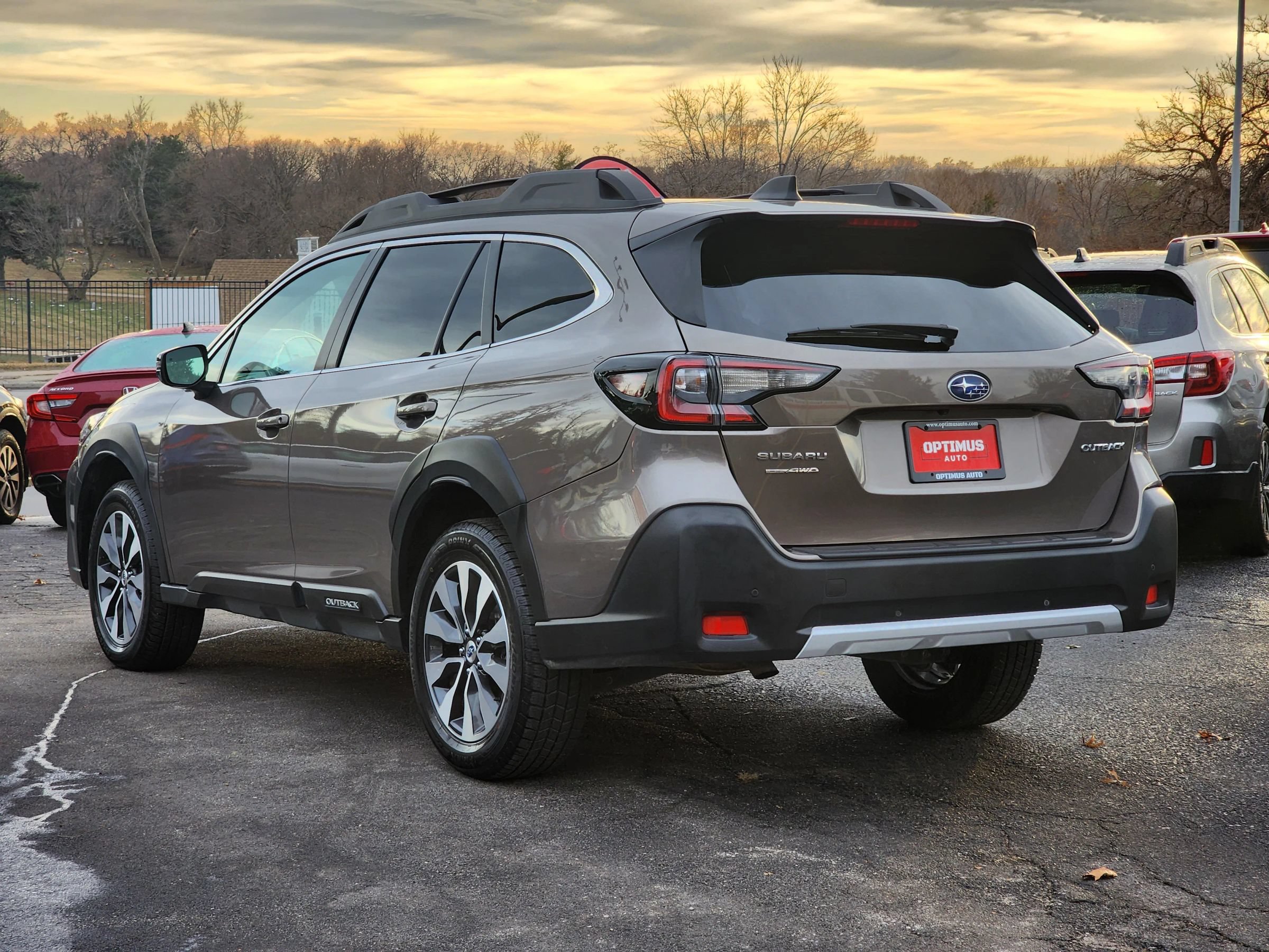 Used 2024 Subaru Outback Limited AWD/4WD image 5
