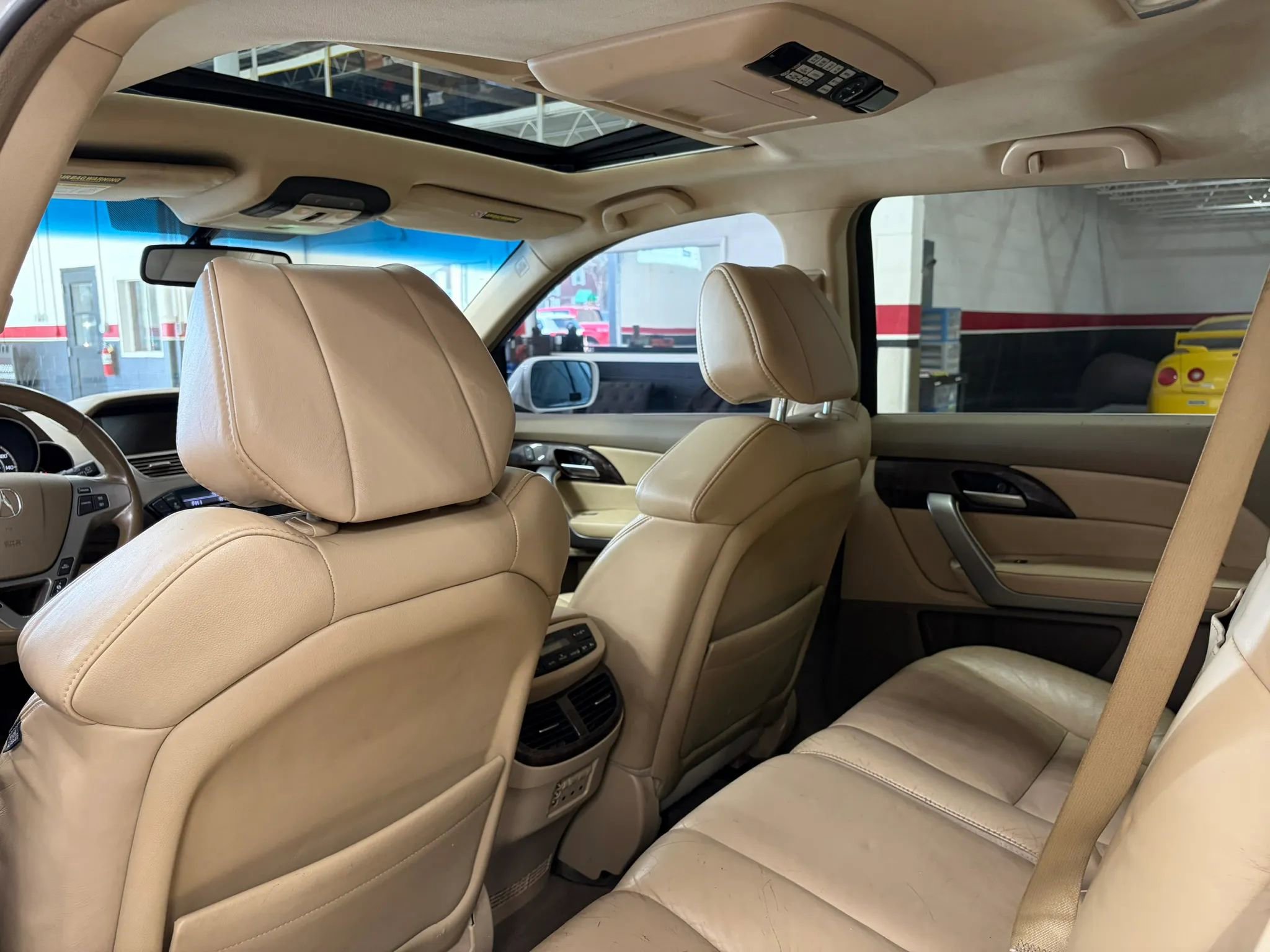 Used 2012 Acura MDX w/ Technology & Entertainment image 22