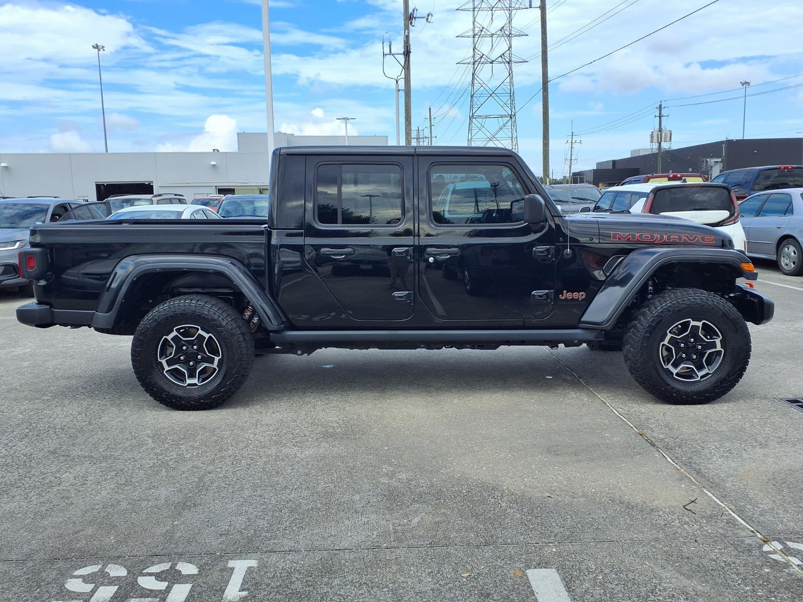 Used 2023 Jeep Gladiator Mojave w/ Trailer Tow Package AWD/4WD image 24