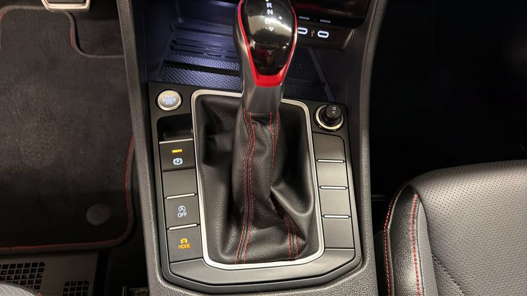 Used 2026 Volkswagen Jetta GLI Autobahn FWD image 22