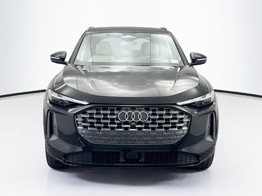 Used 2025 Audi Q5 Premium AWD/4WD image 3