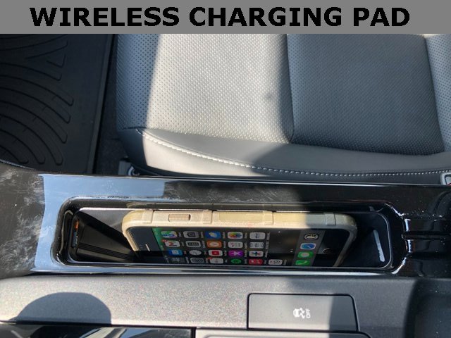 Used 2024 Toyota Prius XLE image 5