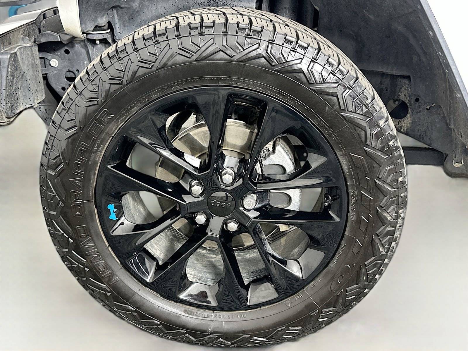 Used 2022 Jeep Wrangler Unlimited Sahara AWD/4WD image 31