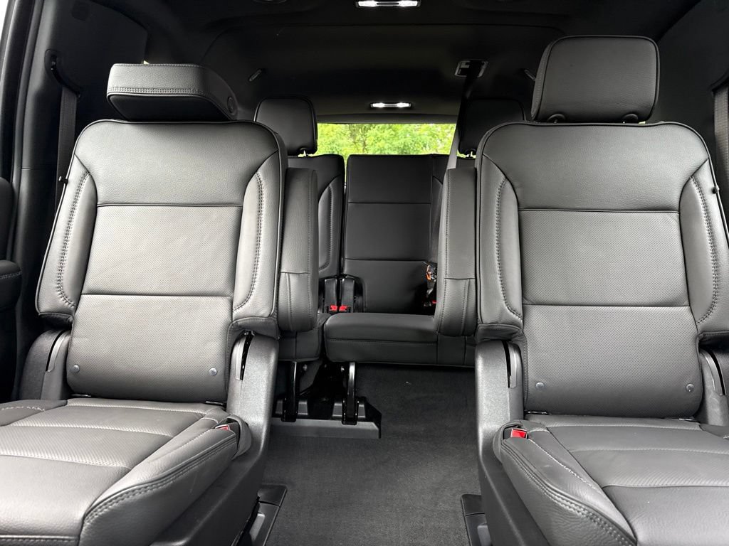 Used 2026 GMC Yukon XL Denali w/ Advanced Technology Package AWD/4WD image 27