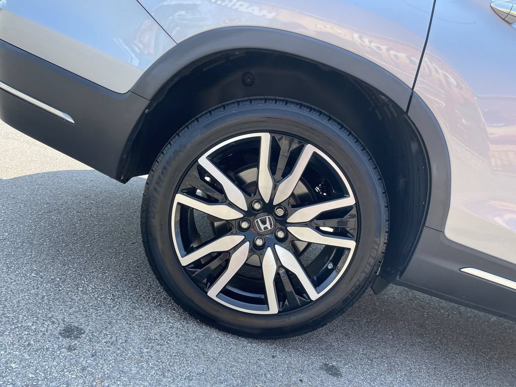 Used 2021 Honda Pilot Touring image 12