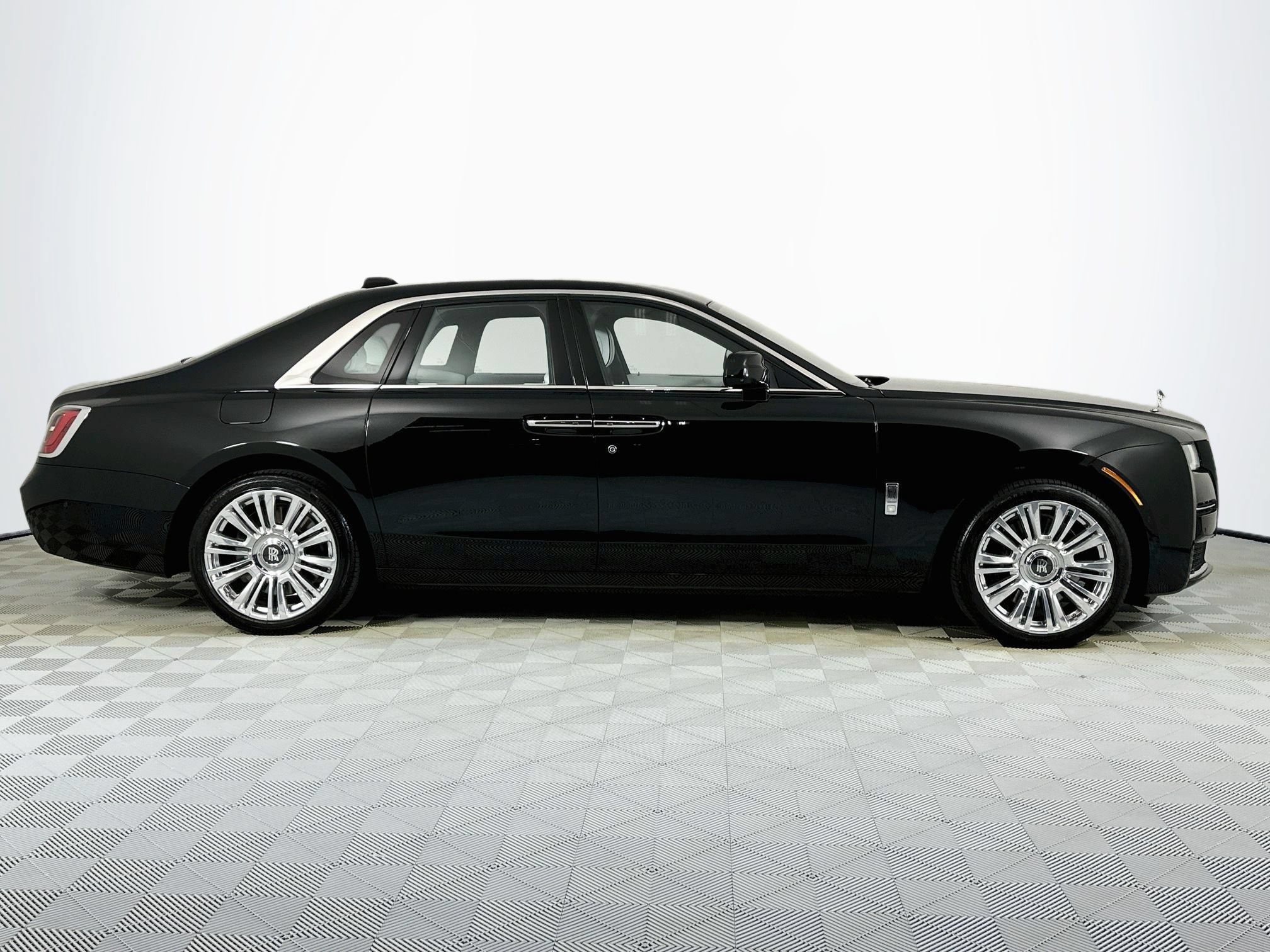 Certified 2022 Rolls-Royce Ghost AWD/4WD image 7