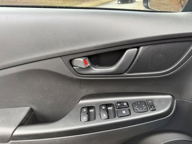 Used 2023 Hyundai Kona SEL image 14