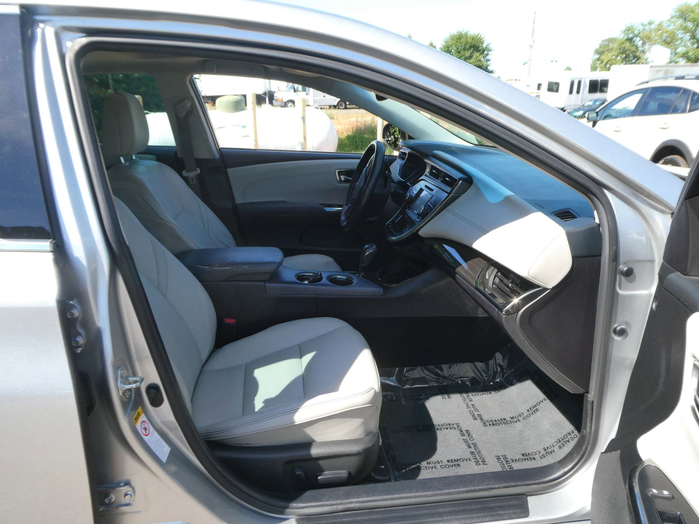 Used 2015 Toyota Avalon XLE Premium FWD image 28