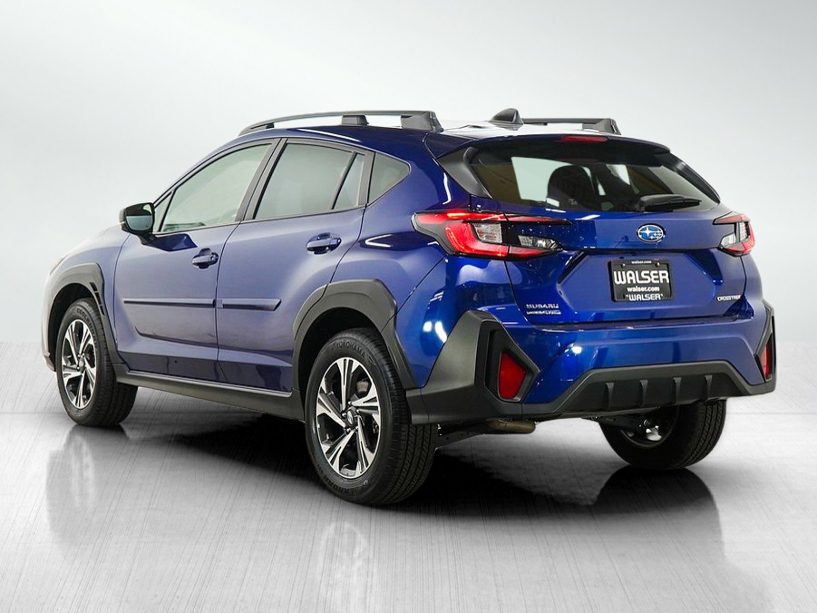 Used 2024 Subaru Crosstrek 2.0i Premium AWD/4WD image 3