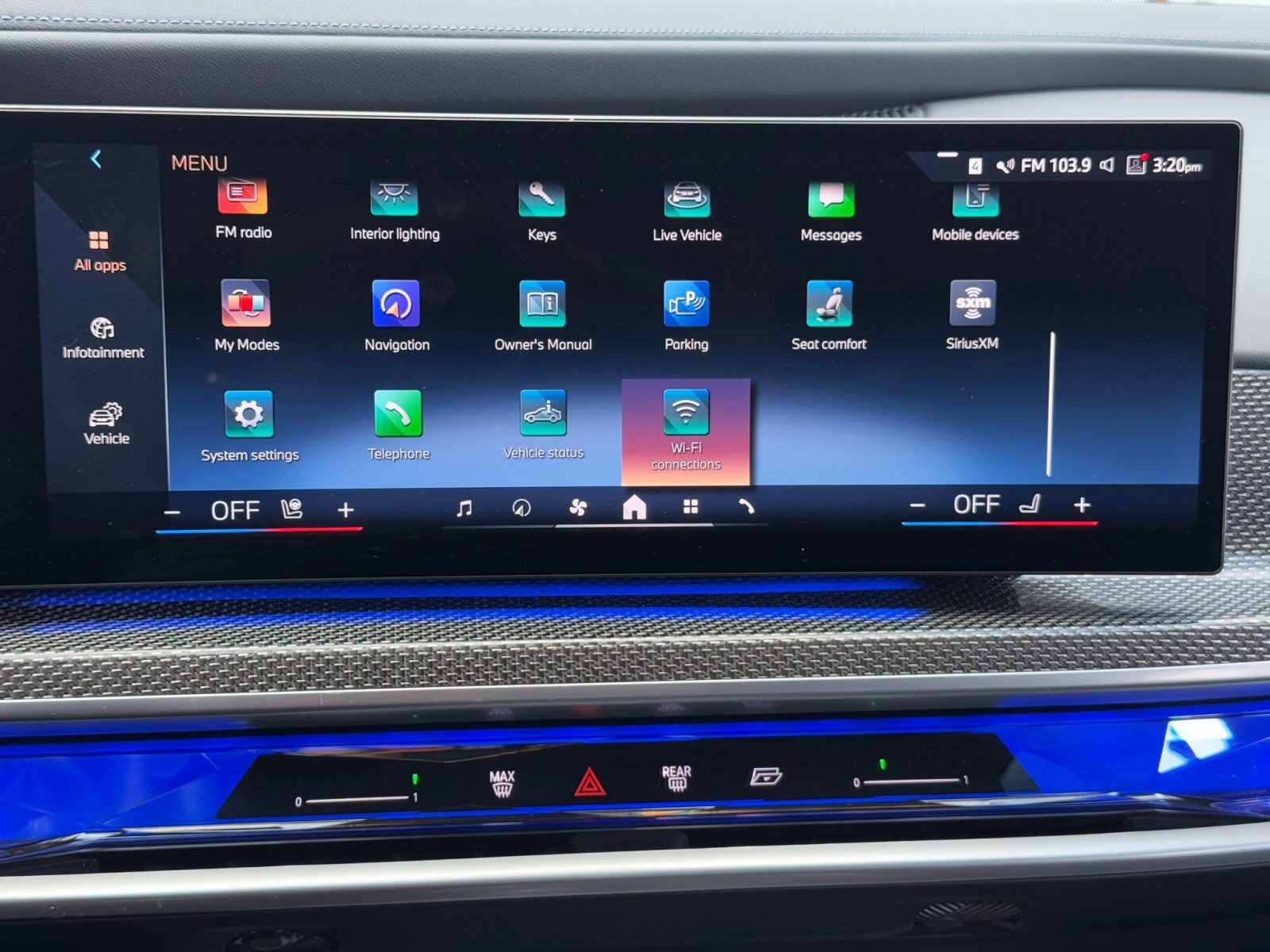 Used 2023 BMW i7 xDrive60 image 29