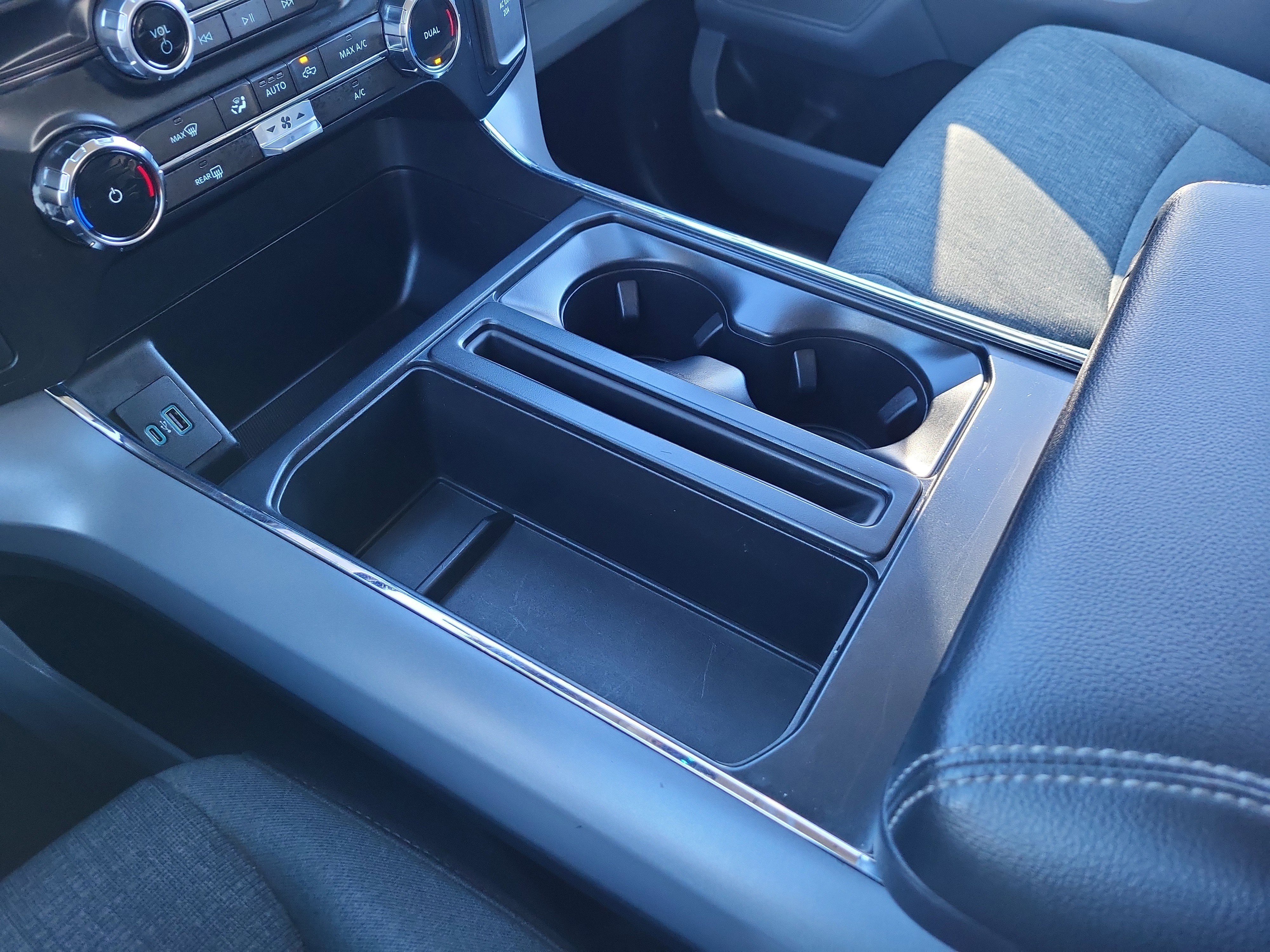 Used 2024 Ford F150 XLT w/ Mobile Office Package image 25