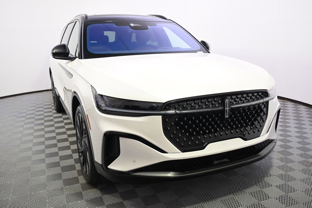 New 2026 Lincoln Nautilus Reserve w/ Jet Appearance Package image 9