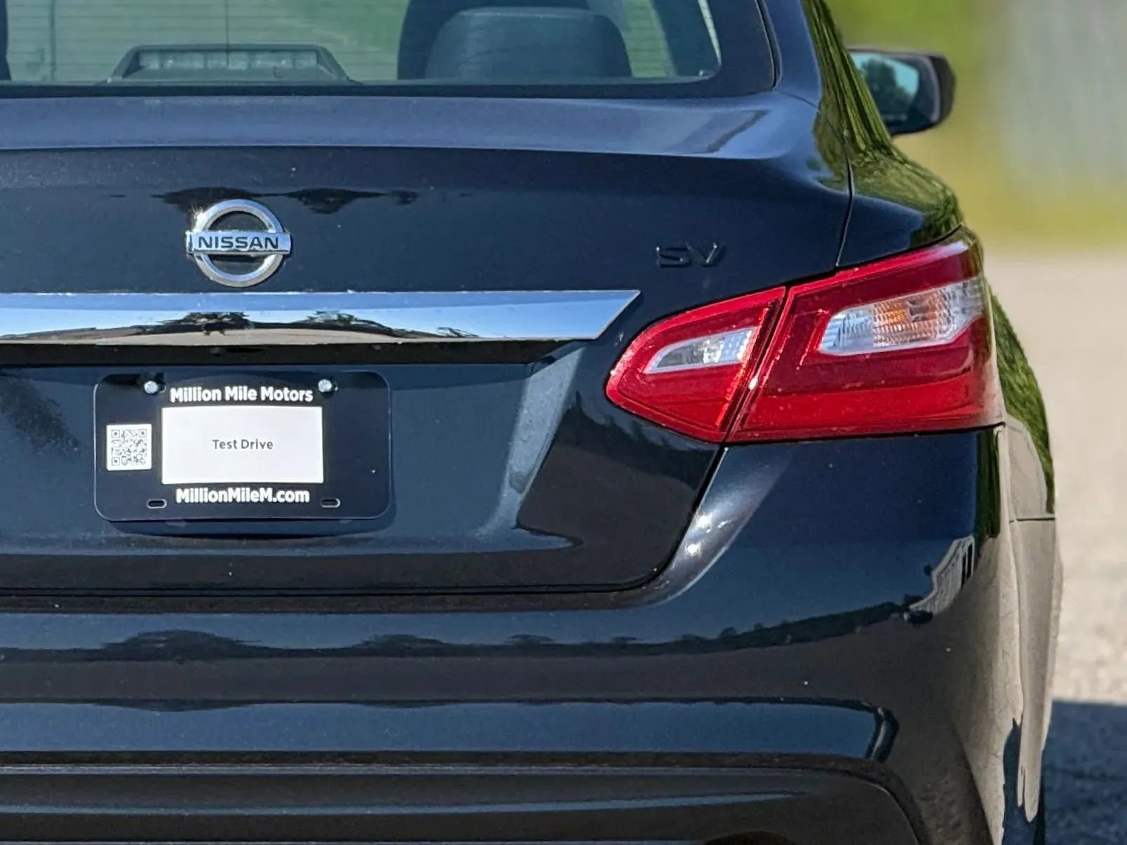 Used 2017 Nissan Altima 2.5 SV FWD image 14