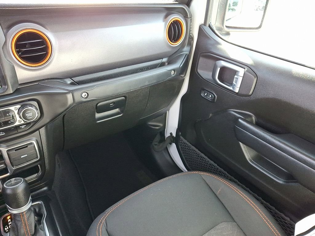 Certified 2021 Jeep Gladiator Mojave AWD/4WD image 17