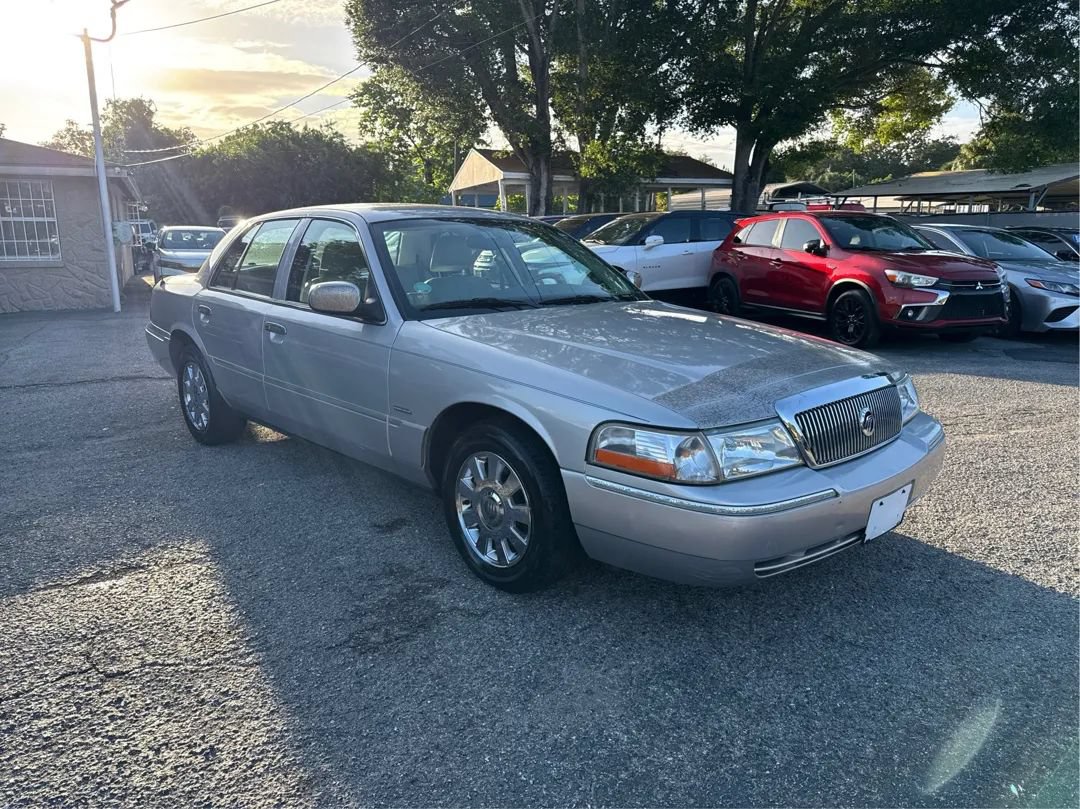 Used 2005 Mercury Grand Marquis LS RWD image 3