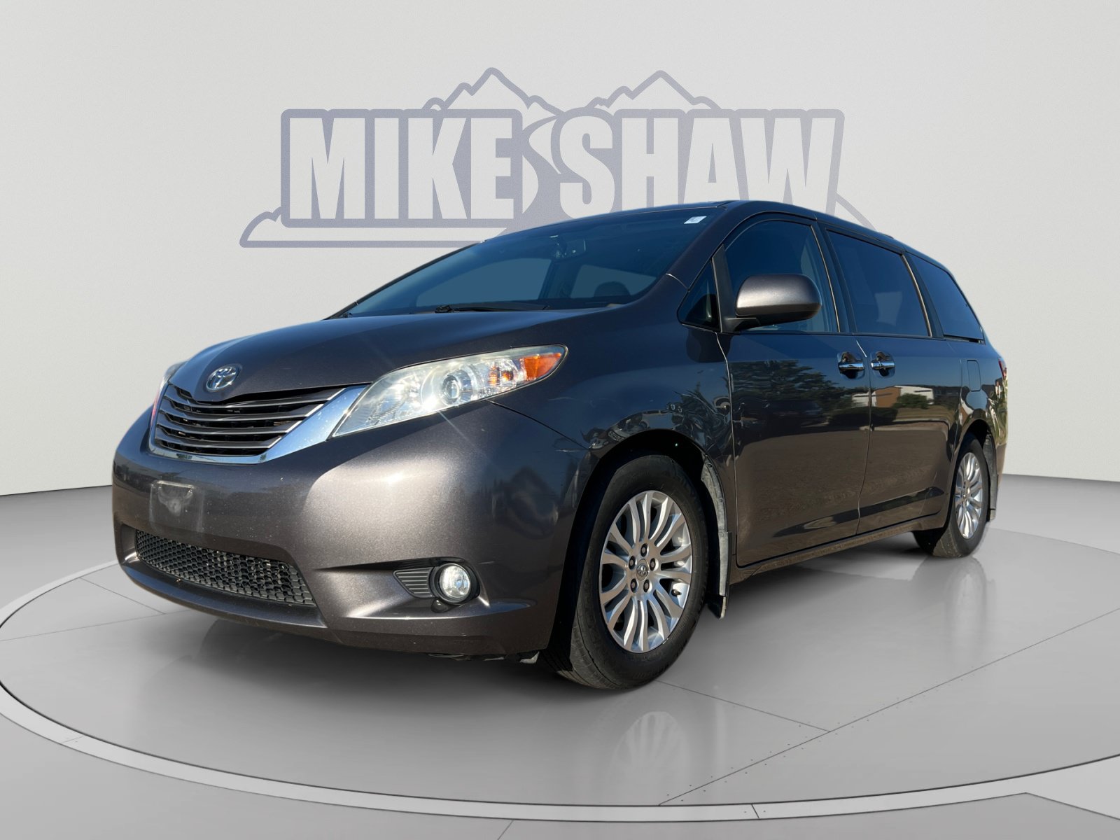 Used 2015 Toyota Sienna XLE w/ XLE Navigation Package