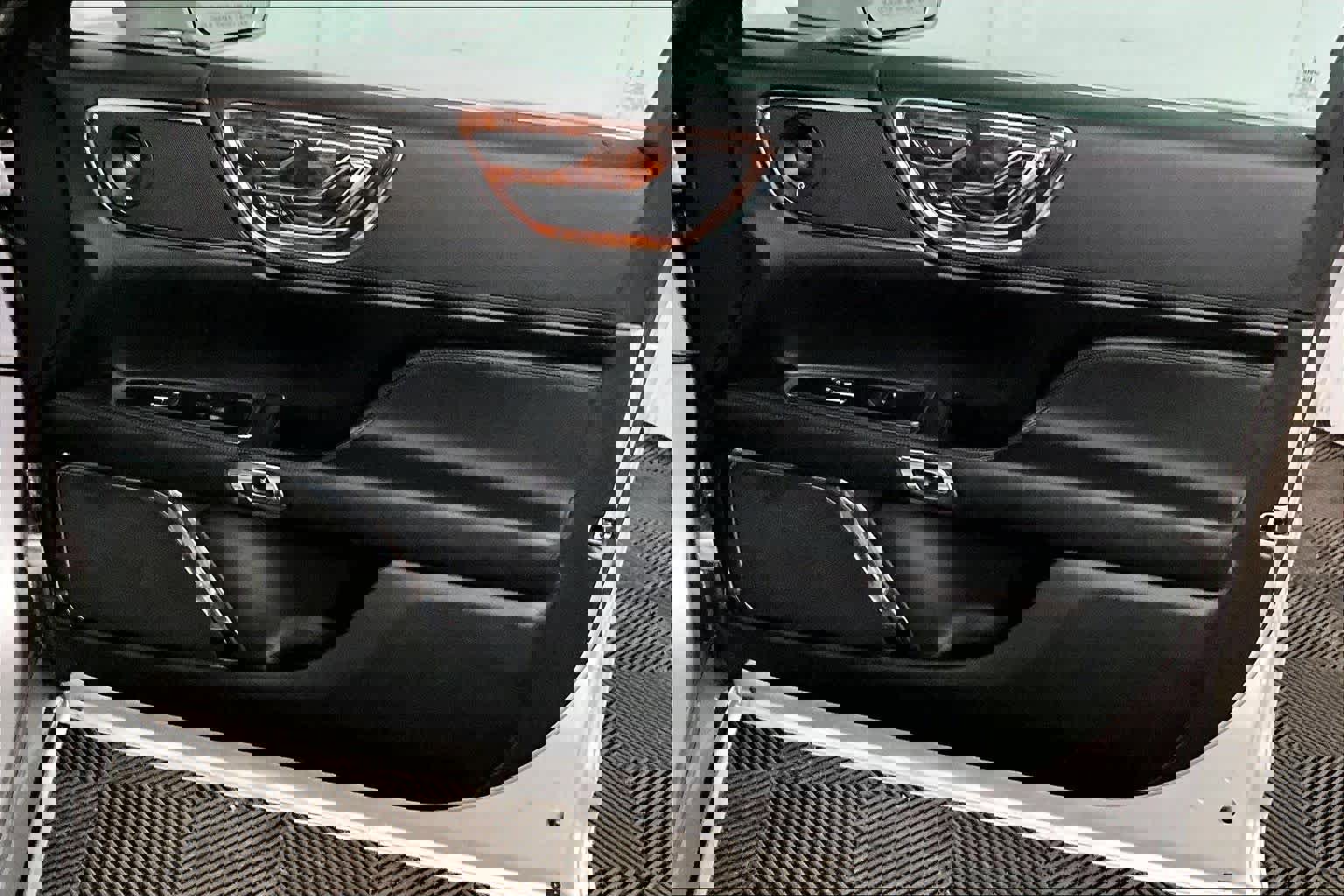 Used 2018 Lincoln Continental Reserve w/ Continental Climate Package image 22