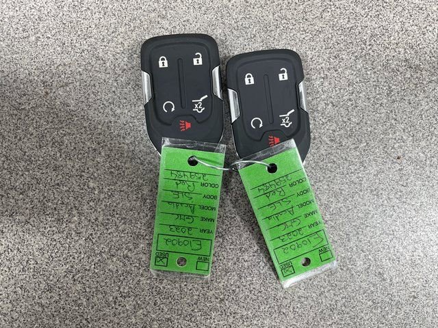 Used 2023 GMC Acadia SLE w/ Driver Convenience Package image 25