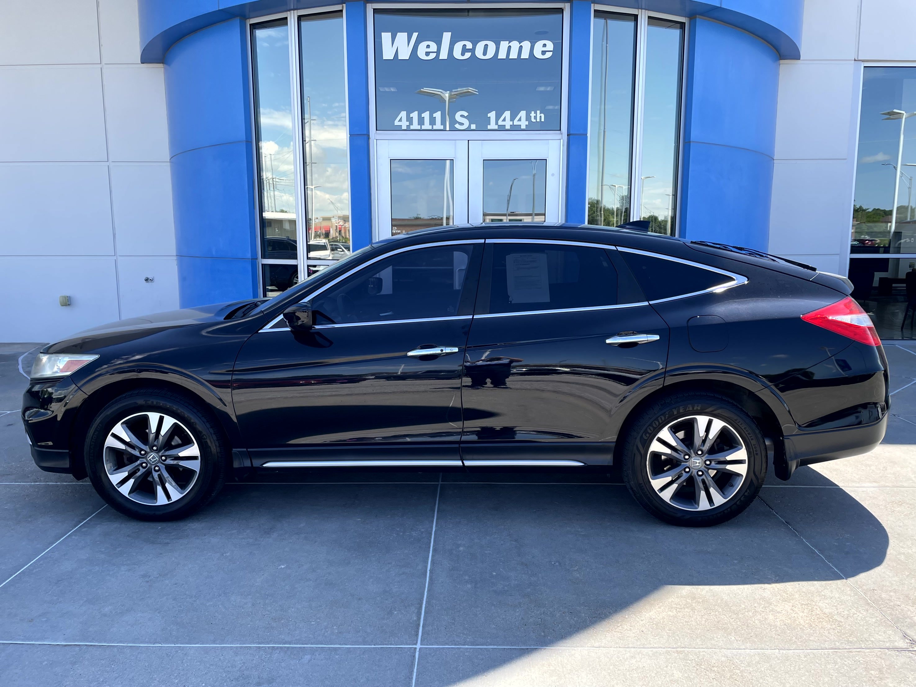 Used 2015 Honda Crosstour EX-L image 1