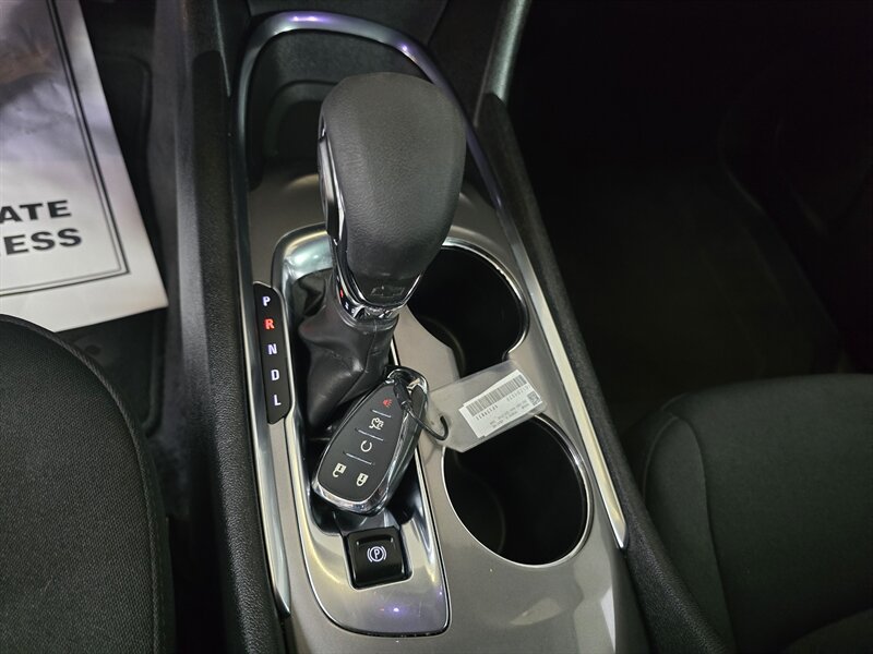 Used 2025 Chevrolet Malibu LT FWD image 18