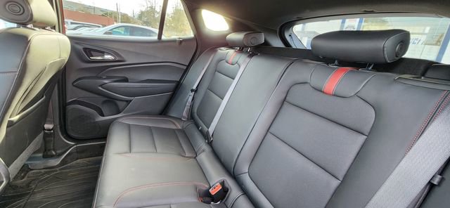 Used 2024 Chevrolet Trax RS w/ Sunroof Package image 9
