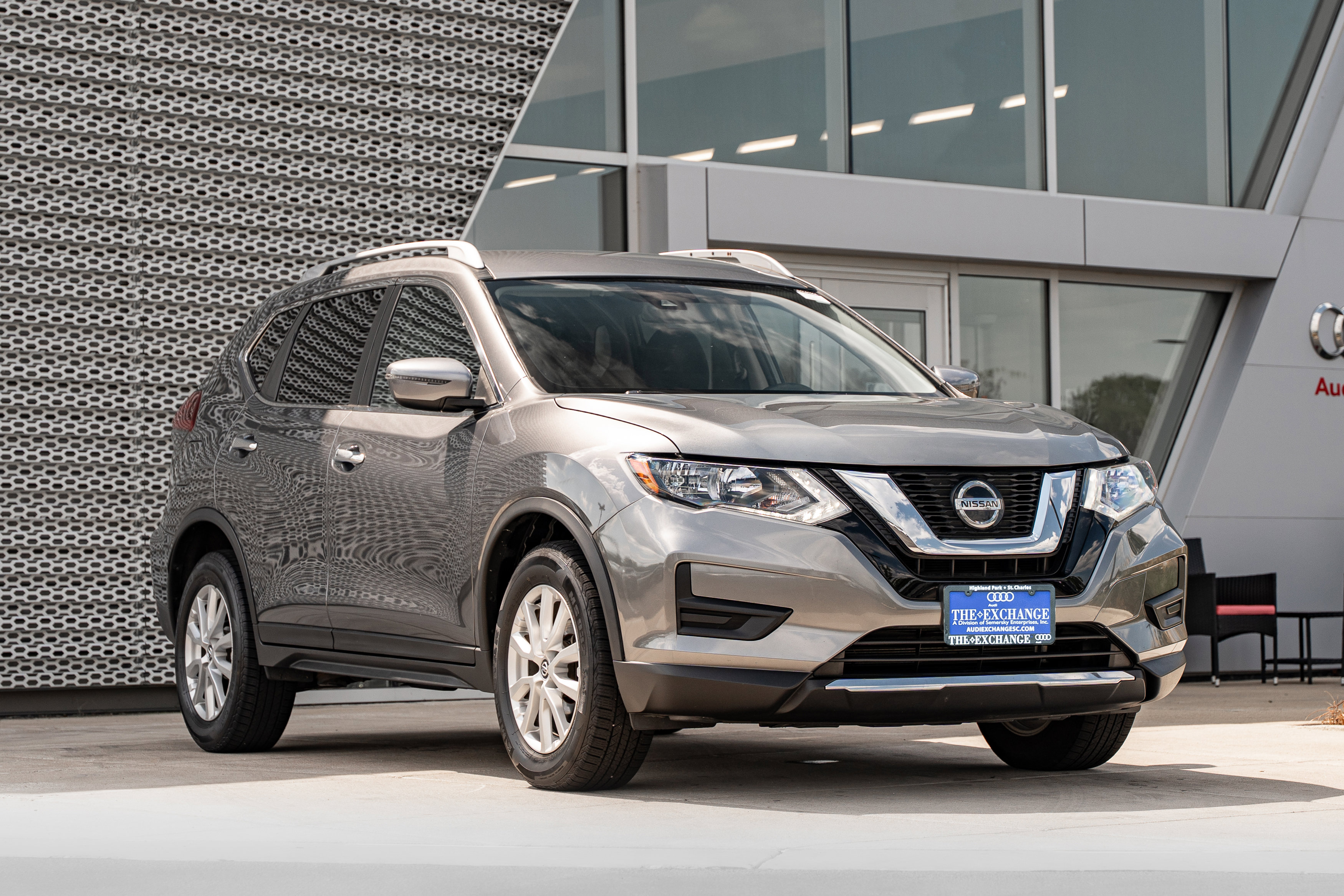 Used 2019 Nissan Rogue SV