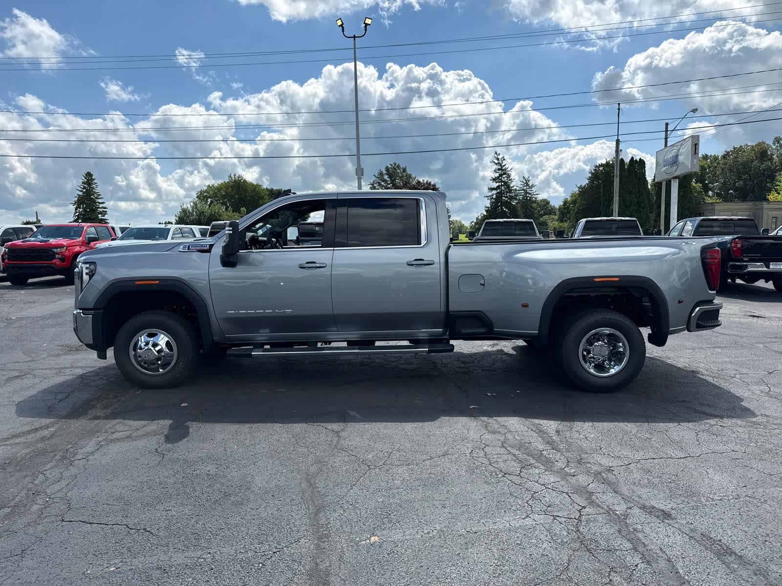 New 2026 GMC Sierra 3500 SLE w/ Preferred Package AWD/4WD image 2