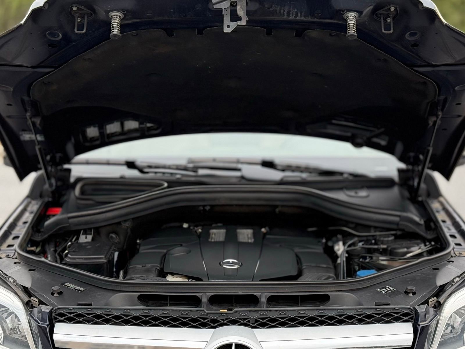 Used 2016 Mercedes-Benz GL 450 4MATIC image 49