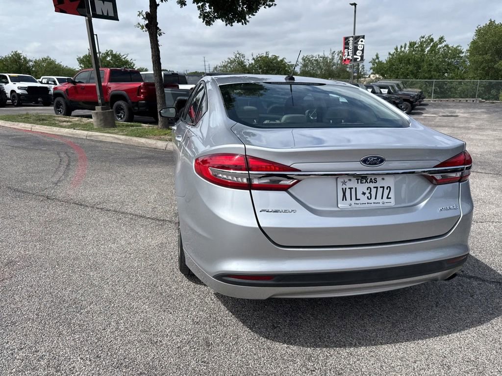 Used 2018 Ford Fusion S FWD image 14