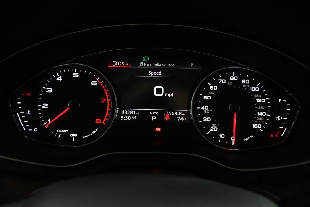 Used 2022 Audi Q5 2.0T Premium w/ Convenience Package AWD/4WD image 18