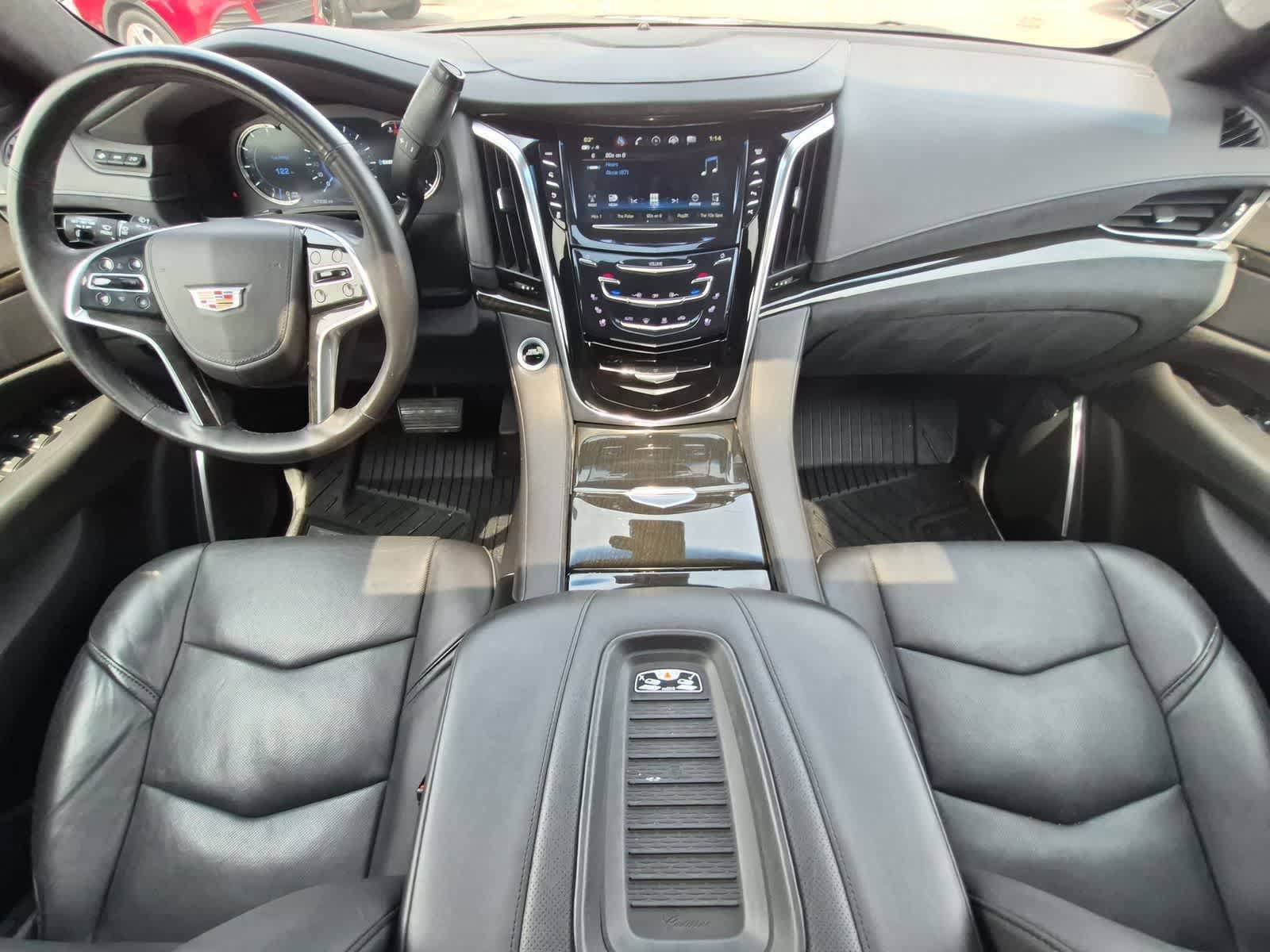 Used 2018 Cadillac Escalade Platinum AWD/4WD image 15