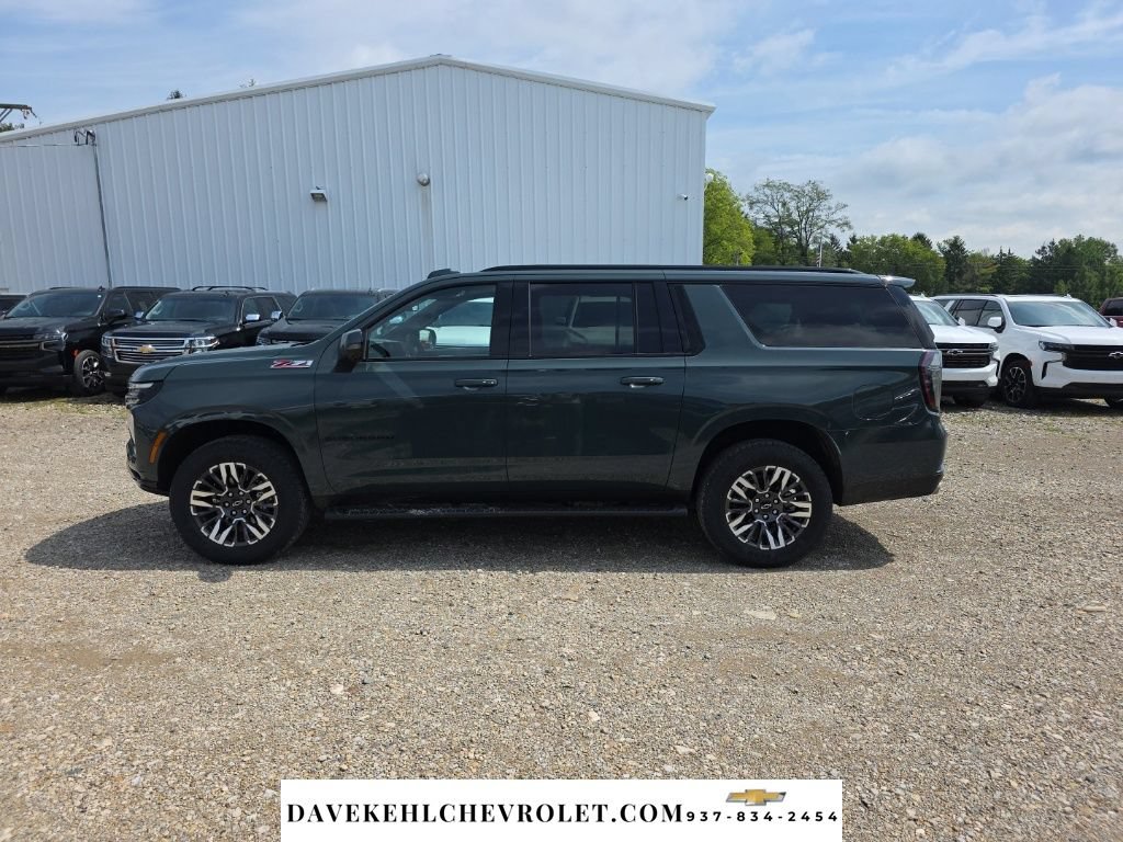 Used 2026 Chevrolet Suburban Z71 w/ Comfort Package AWD/4WD image 2