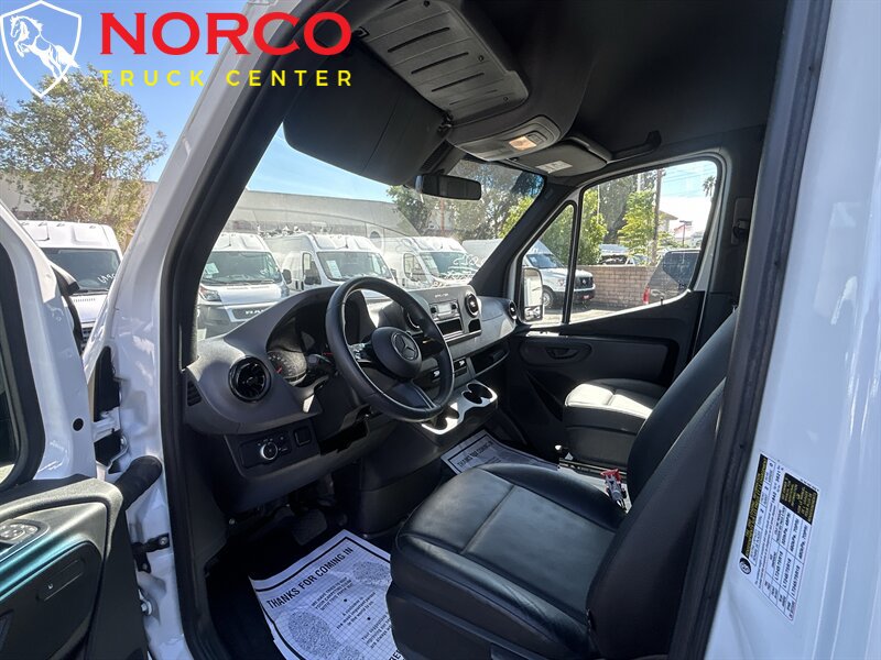Used 2025 Mercedes-Benz Sprinter 2500 image 12